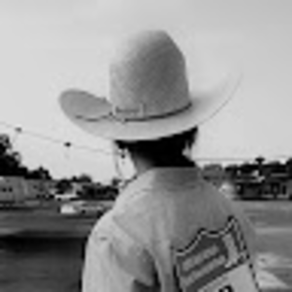 Meet your Posher, Ally